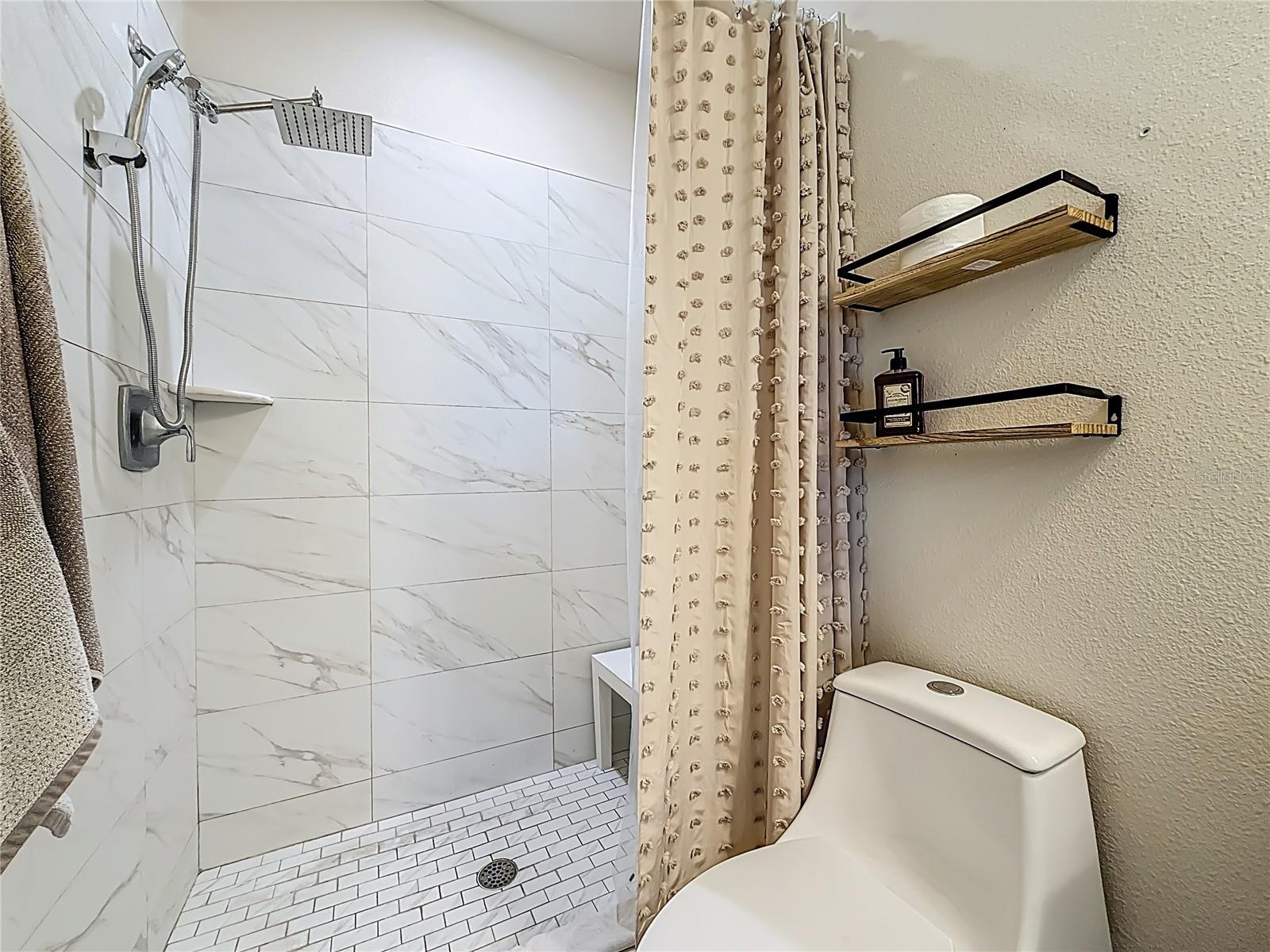 MONTCLAIR LAKE TWNHMS - PH 1 - Residential