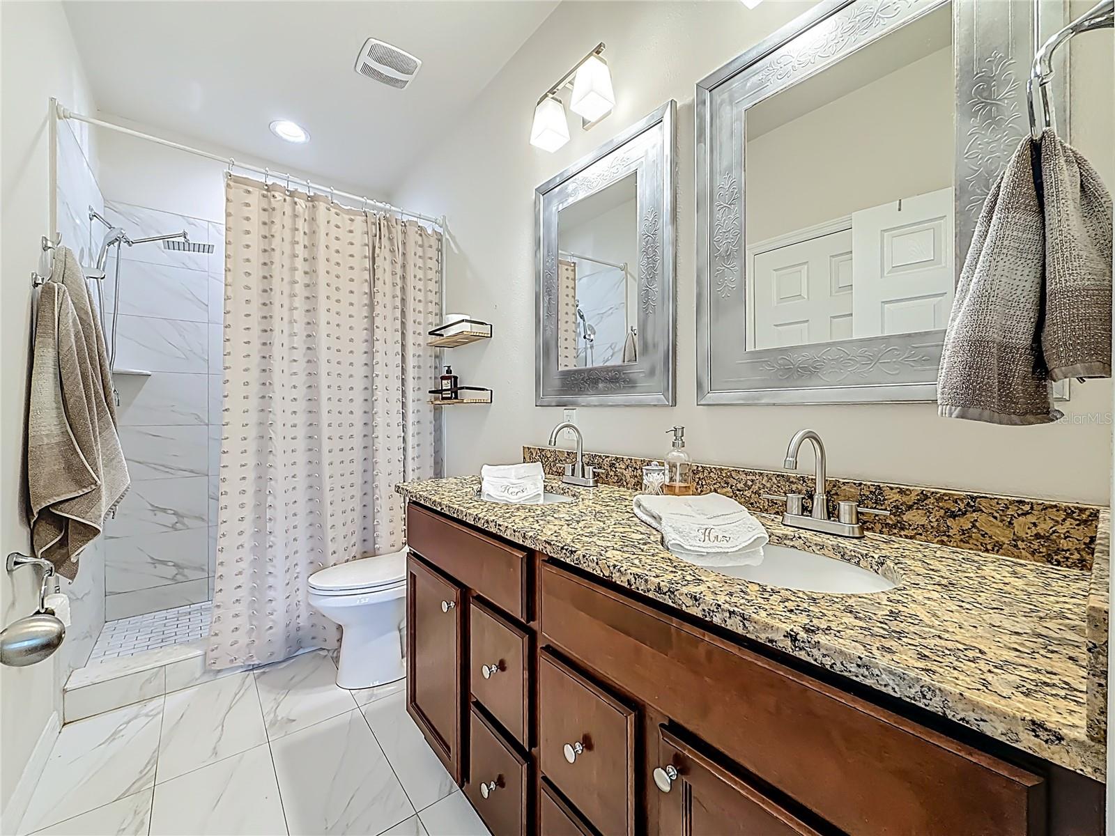 MONTCLAIR LAKE TWNHMS - PH 1 - Residential