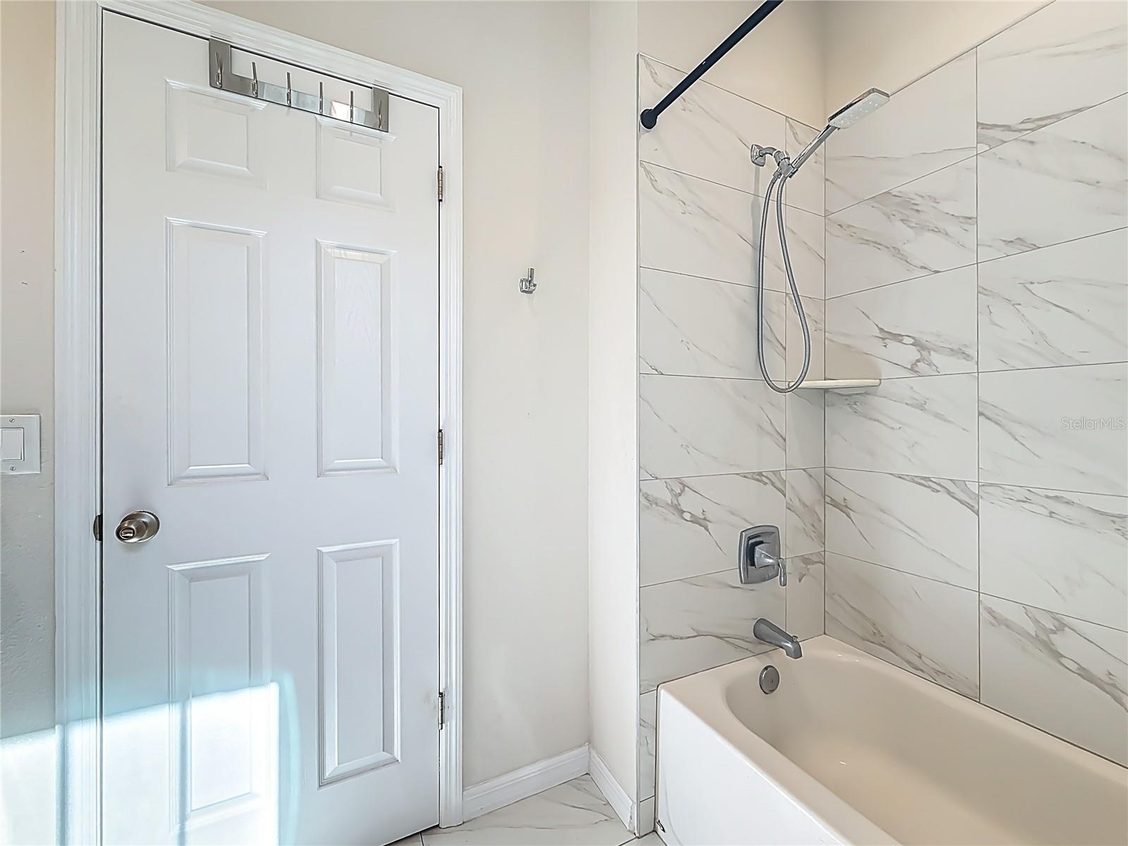 MONTCLAIR LAKE TWNHMS - PH 1 - Residential