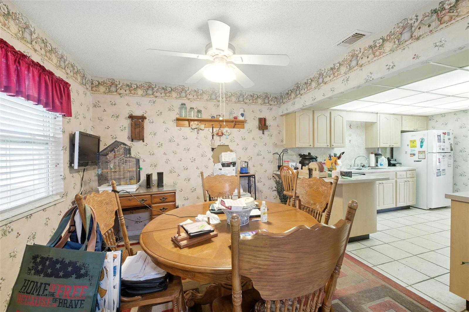 914 EL RANCHO DRIVE