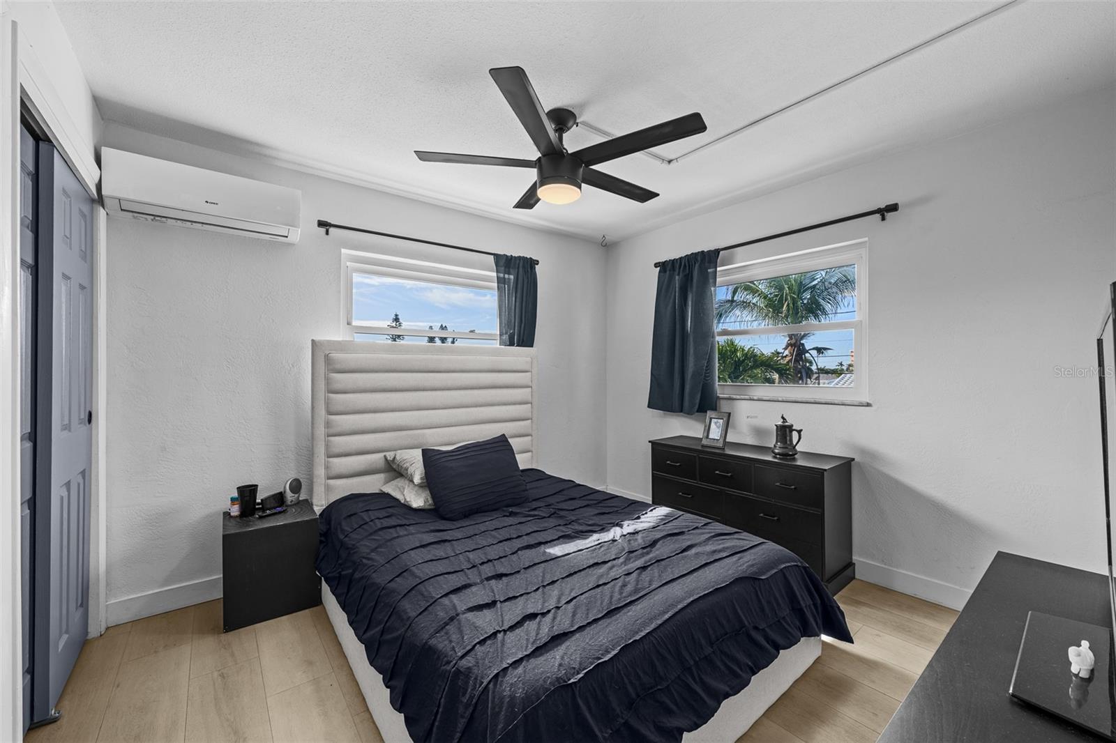 ISLE OF PALMS - Residential Income