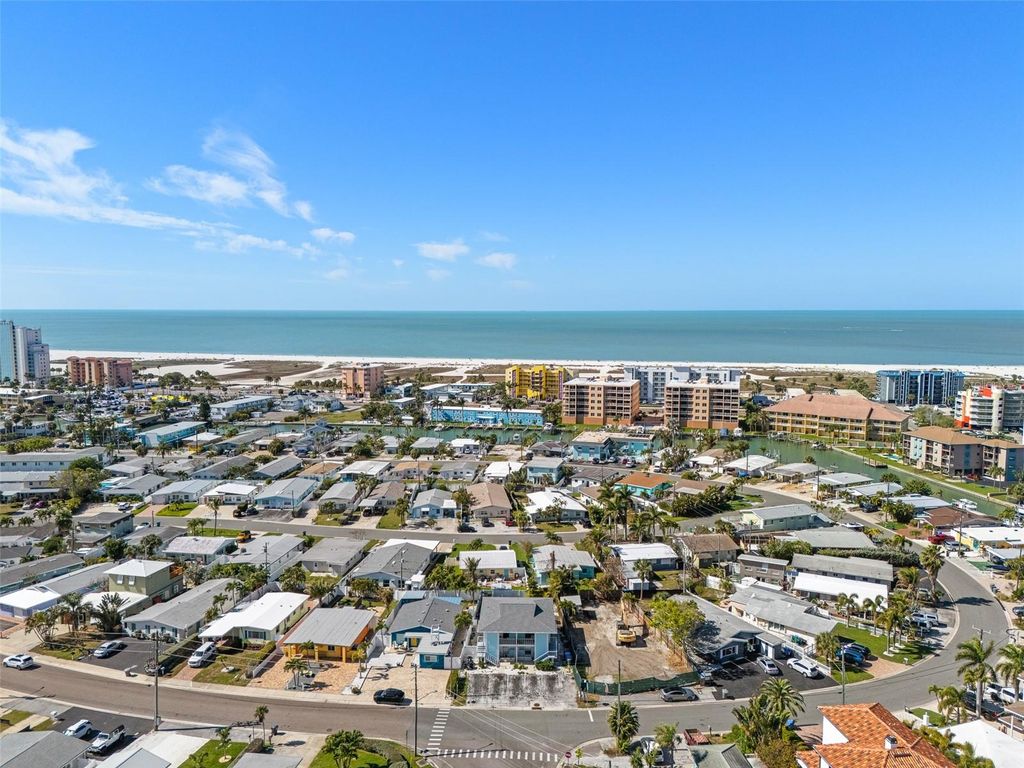 Photo of 11430 3rd Street E, Treasure Island, FL 33706 (MLS # TB8490069)