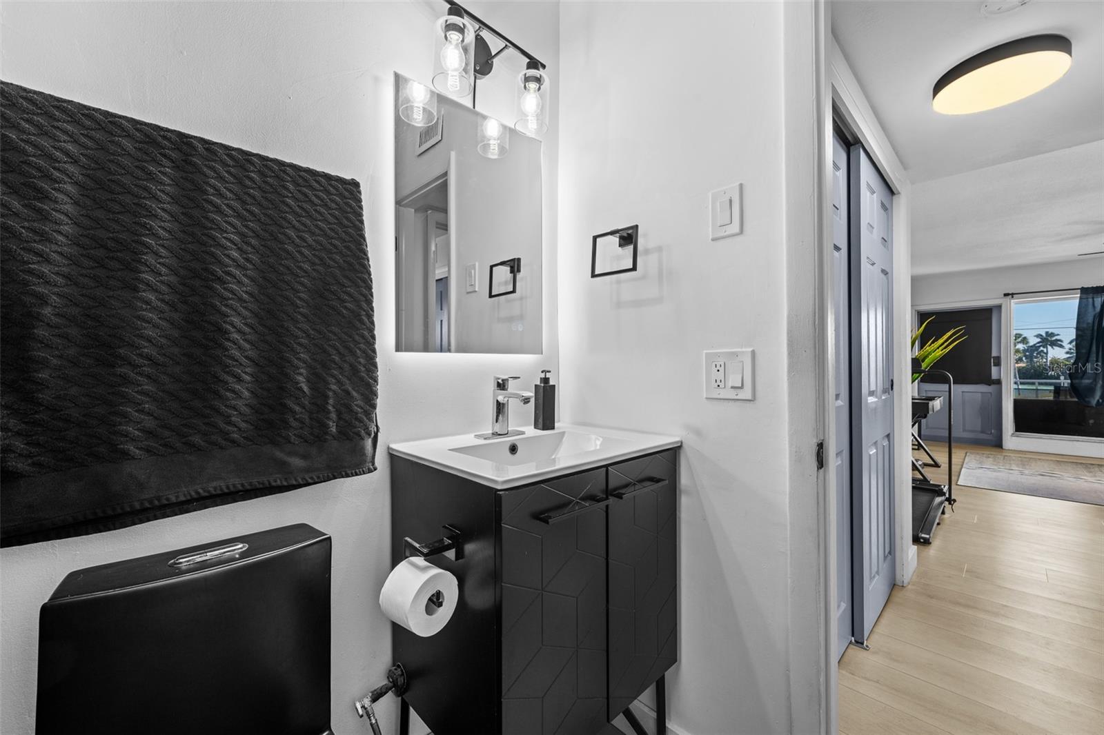 ISLE OF PALMS - Residential Income