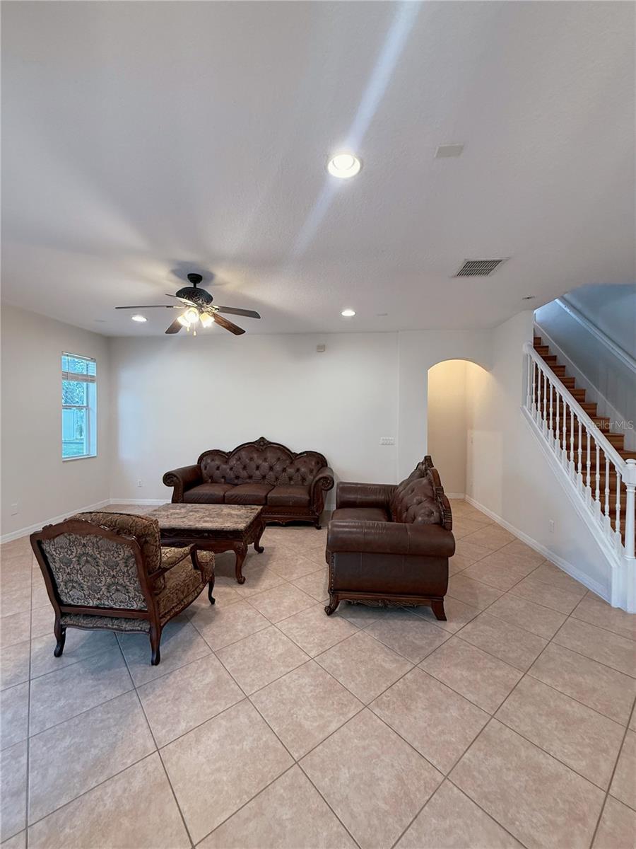 ARLINGTON BAY - Residential Lease