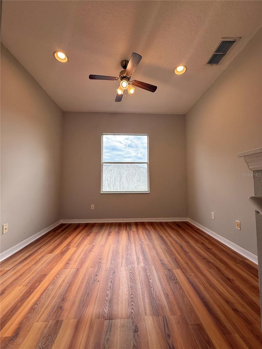 ARLINGTON BAY - Residential Lease