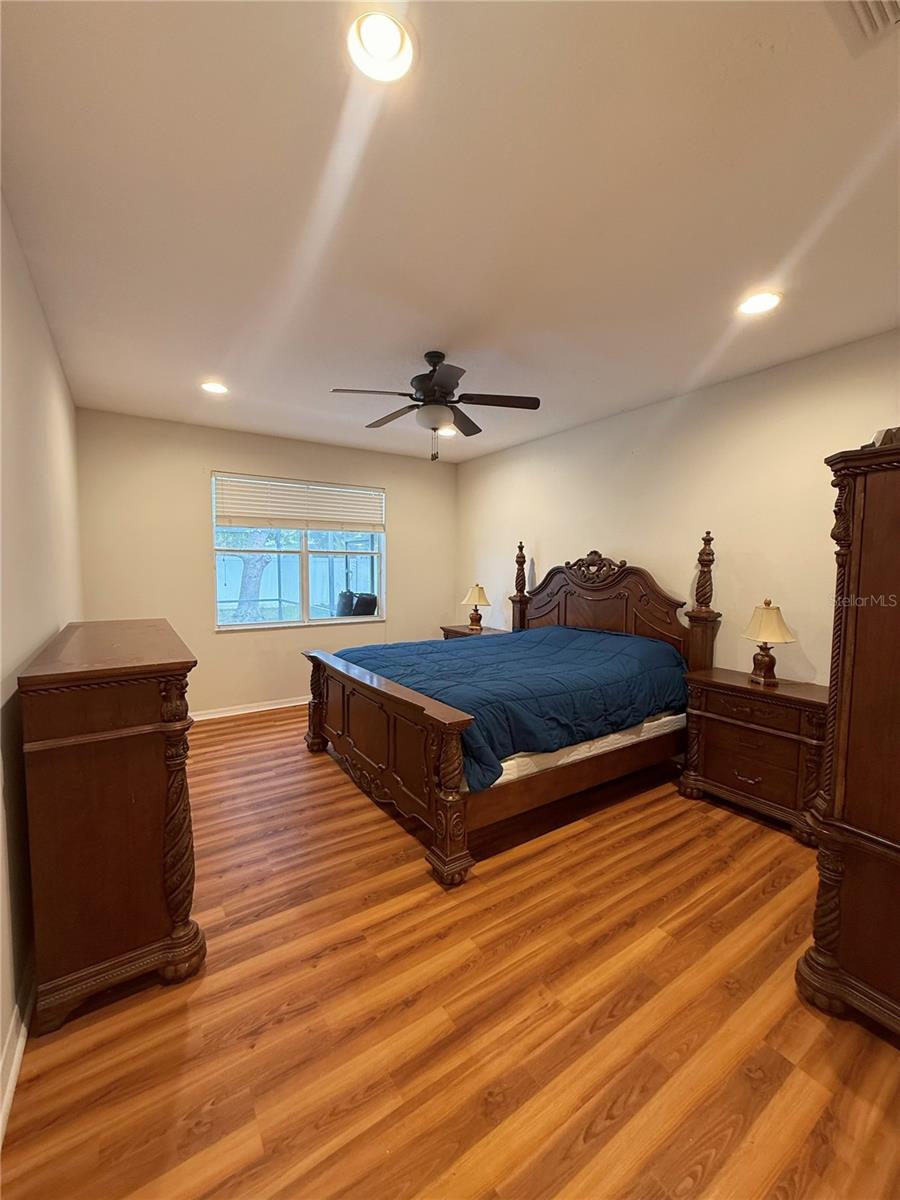 ARLINGTON BAY - Residential Lease