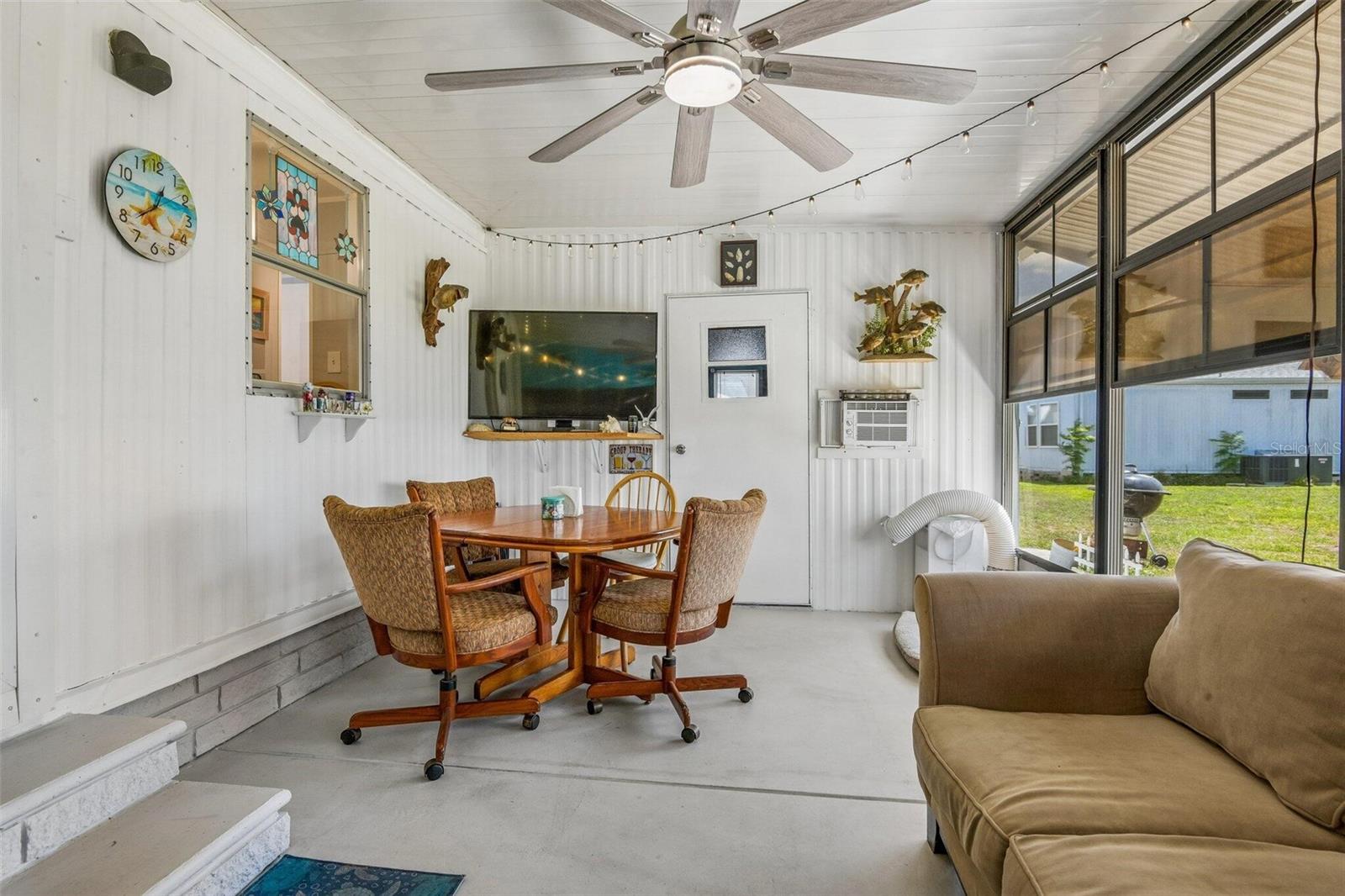 TIMBER LAKE ESTATES - Residential