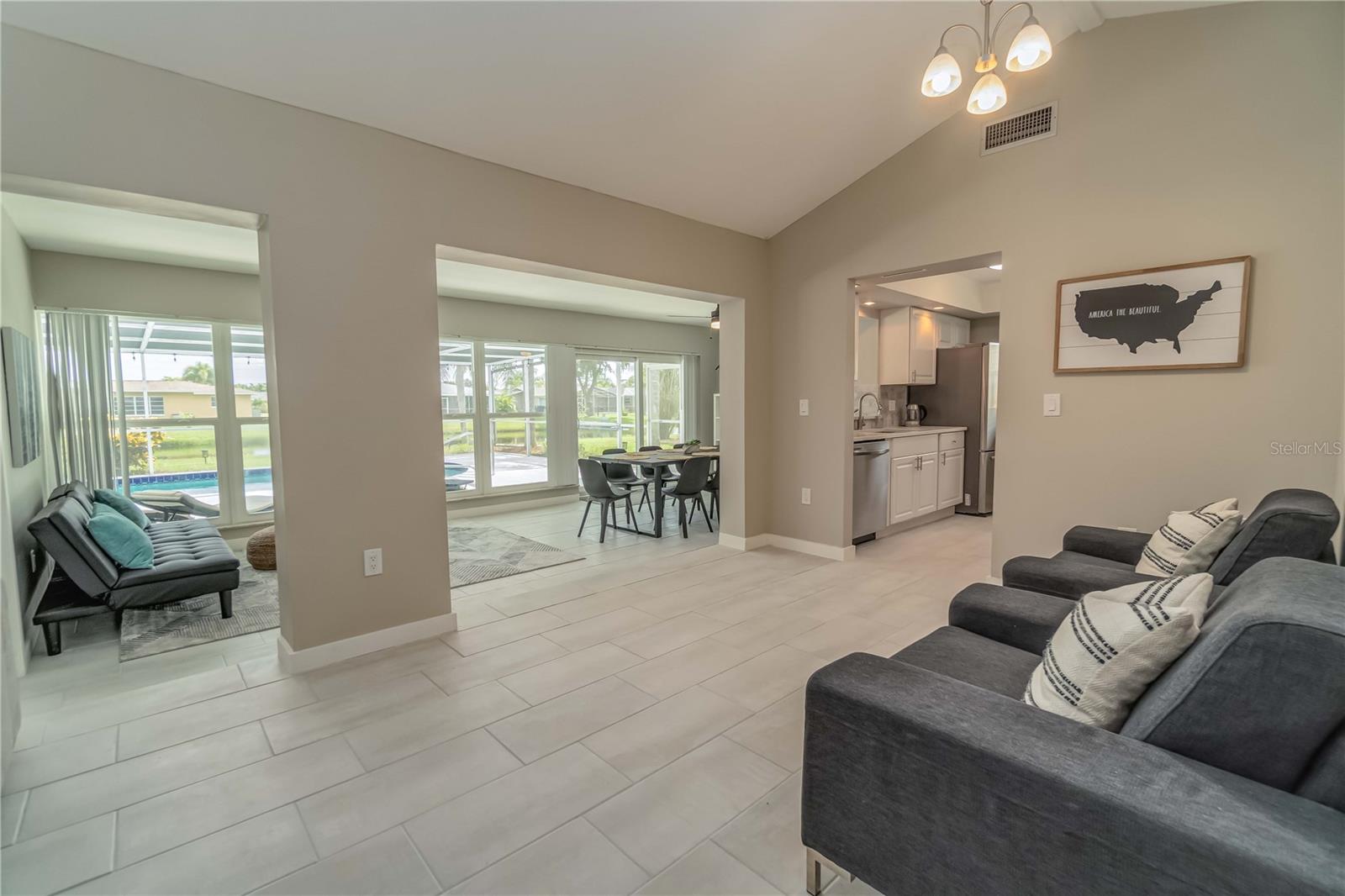 ROTONDA WEST OAKLAND HILLS - Residential