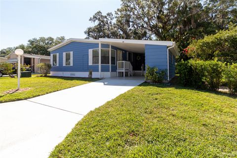 A home in ELLENTON