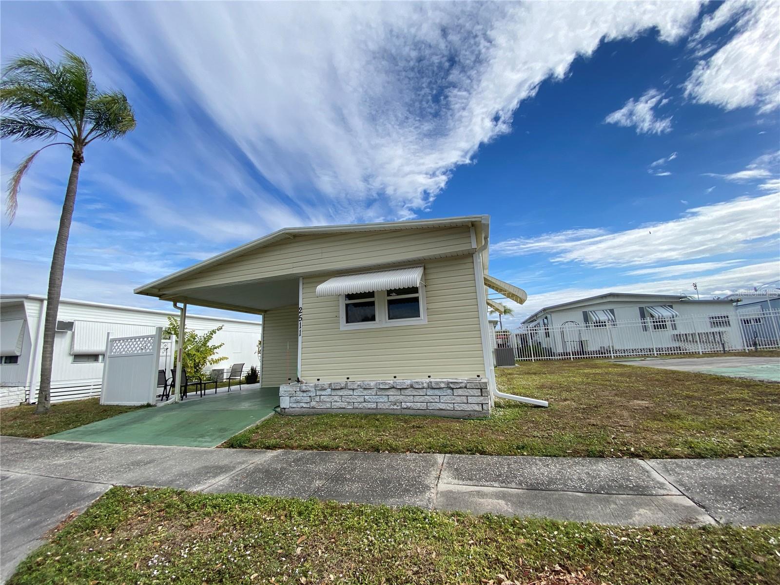 BRADENTON TROPICAL PALMS CO-OP - Residential