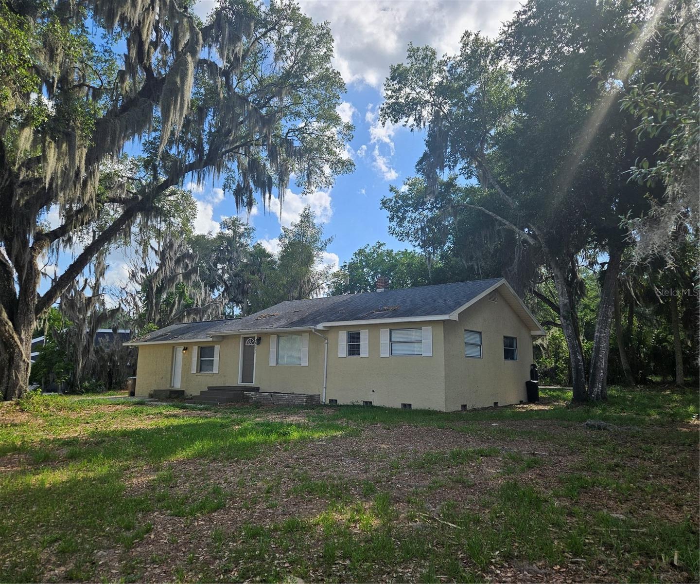 SHADY DELLS - Residential