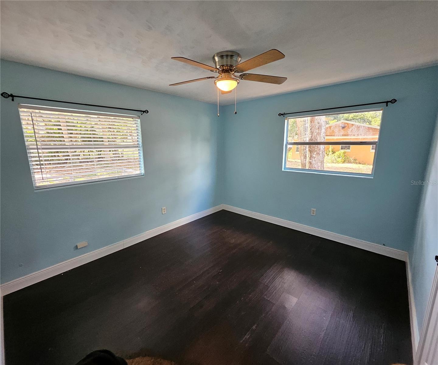 SHADY DELLS - Residential