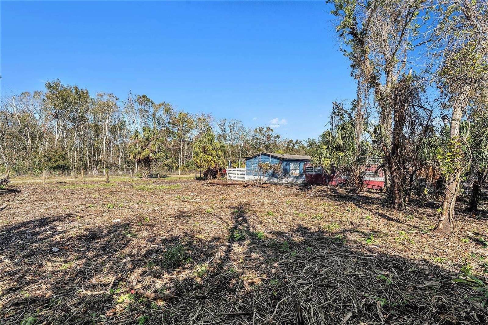 MOON LAKE ESTATES - Land