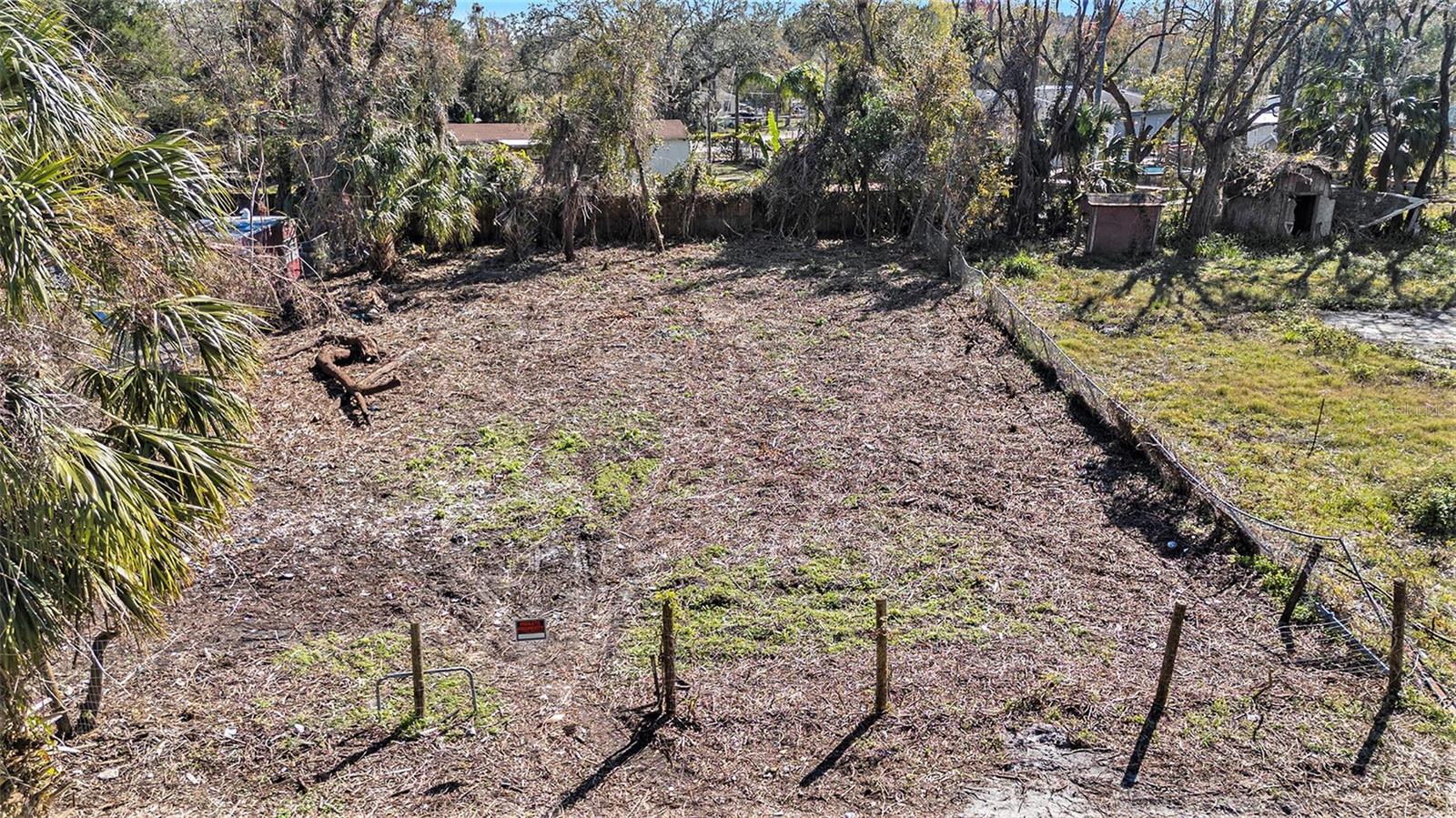 MOON LAKE ESTATES - Land