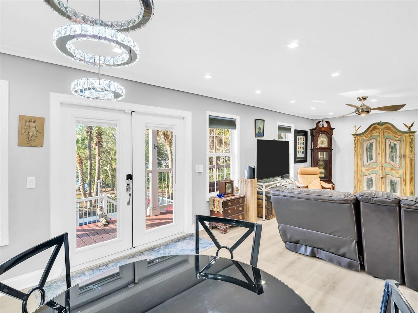 TAMPA TARPON SPGS LAND CO - Residential