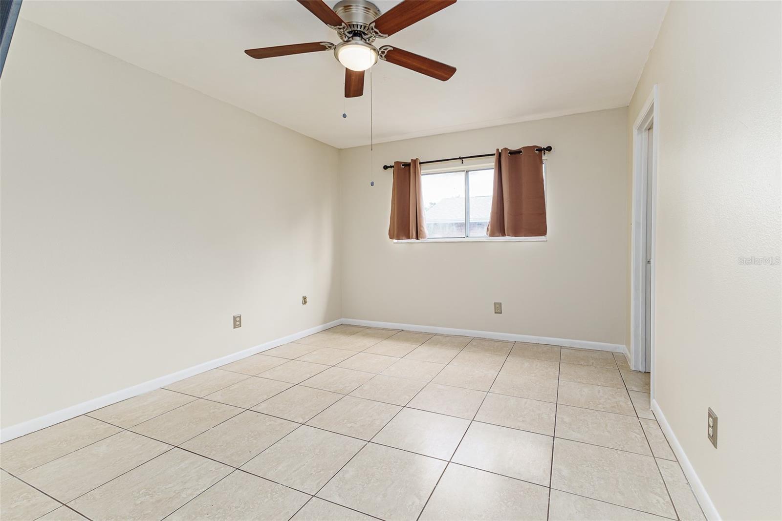 IMPERIALAKES PH 01 - Residential