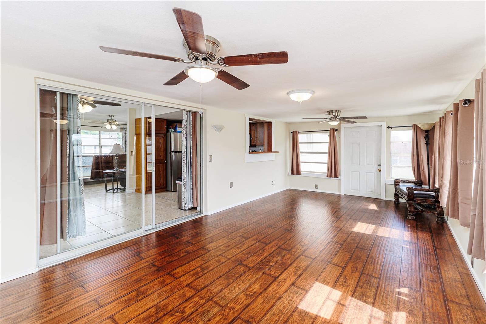 IMPERIALAKES PH 01 - Residential