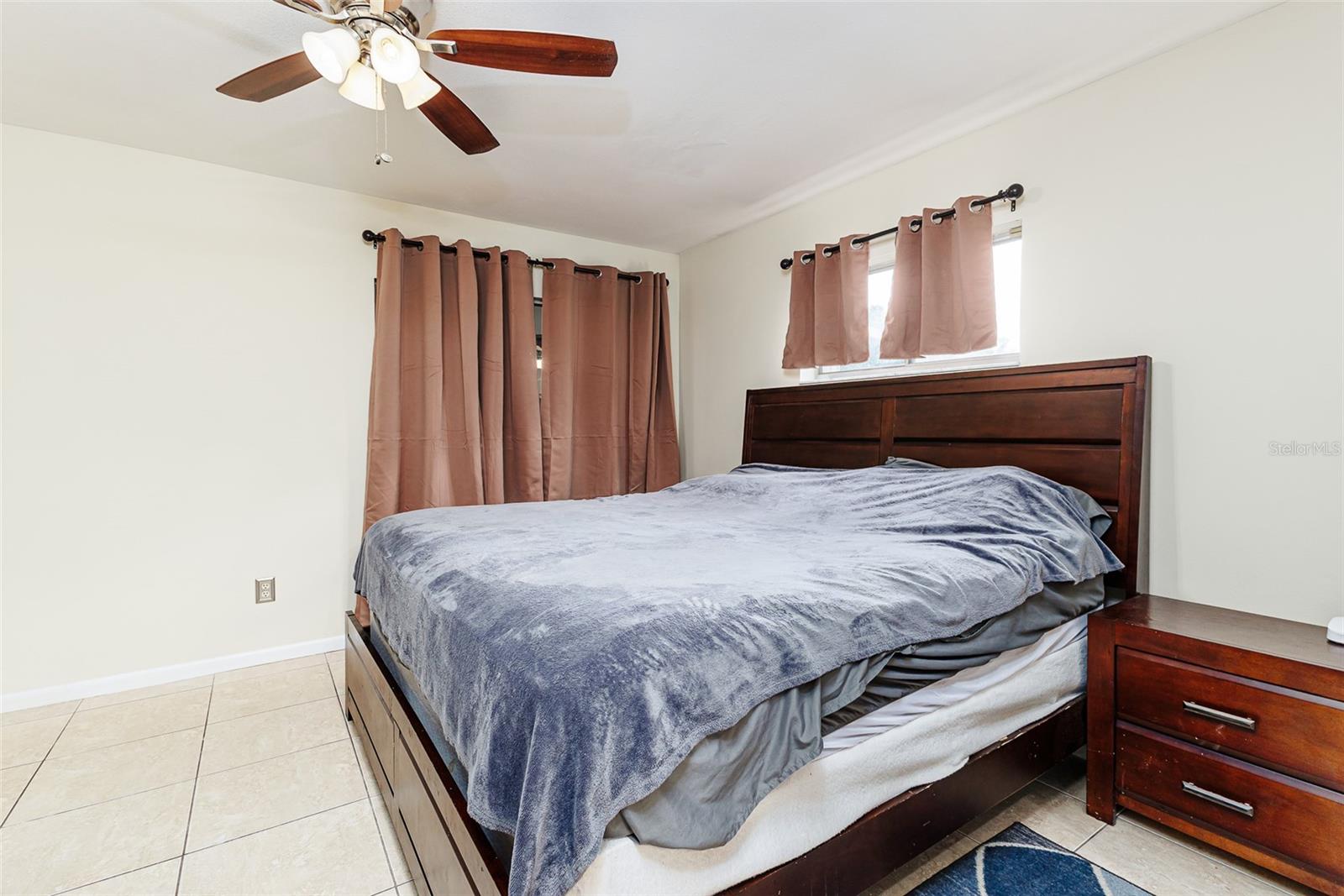 IMPERIALAKES PH 01 - Residential