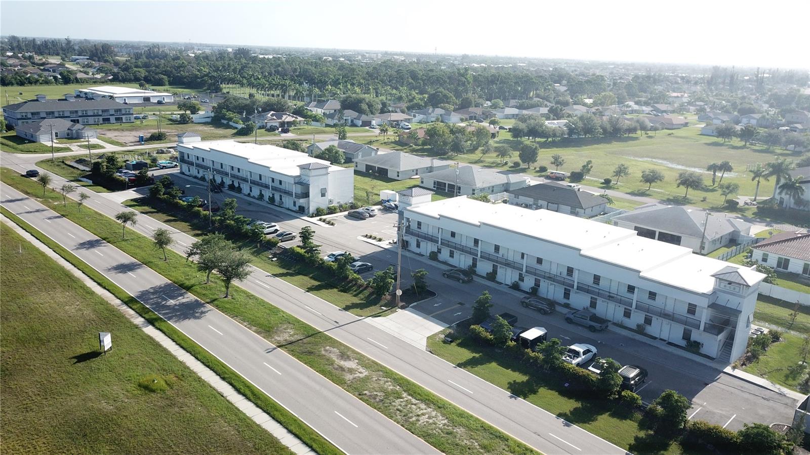 907 SKYLINE BOULEVARD 915