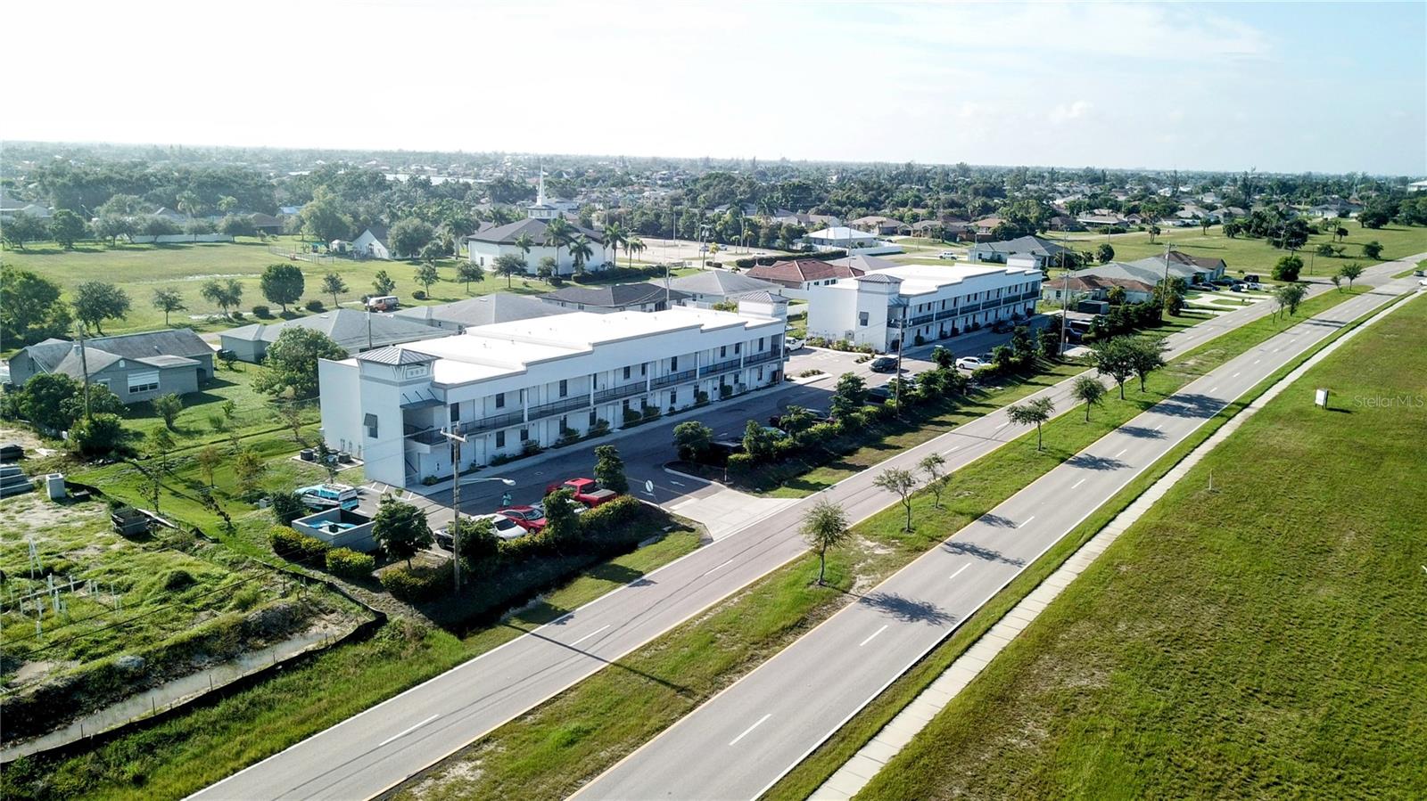 CAPE CORAL - Commercial Sale