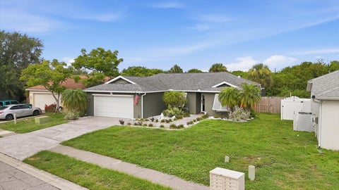 Photo of 306 111th Street E, Bradenton, FL 34212 (MLS # A4700191)