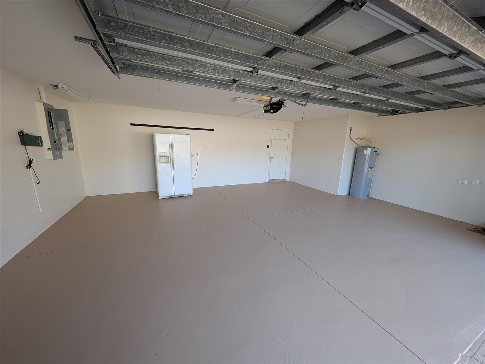 HARDWOOD TRLS - Residential