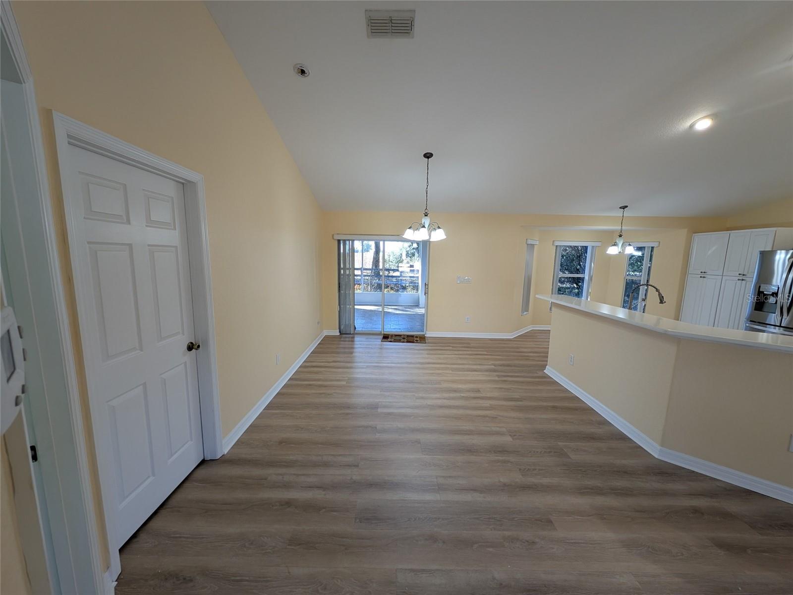 HARDWOOD TRLS - Residential