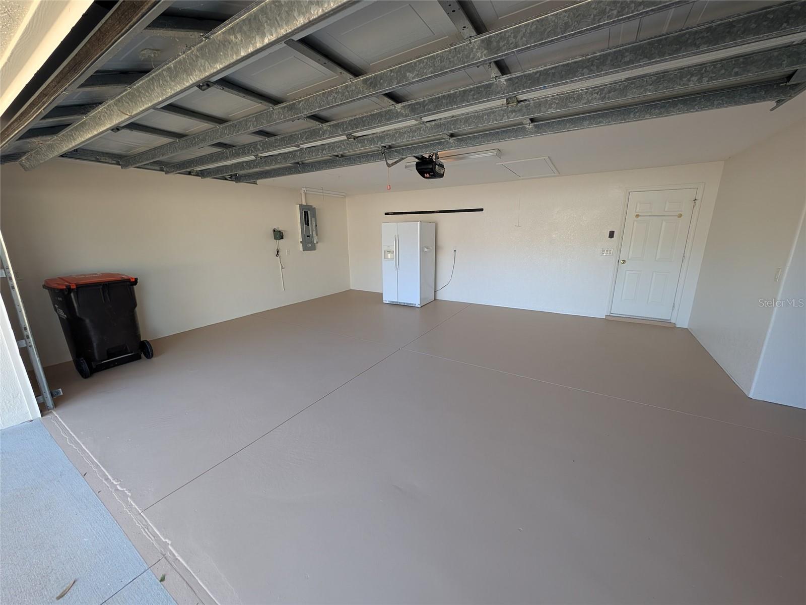 HARDWOOD TRLS - Residential