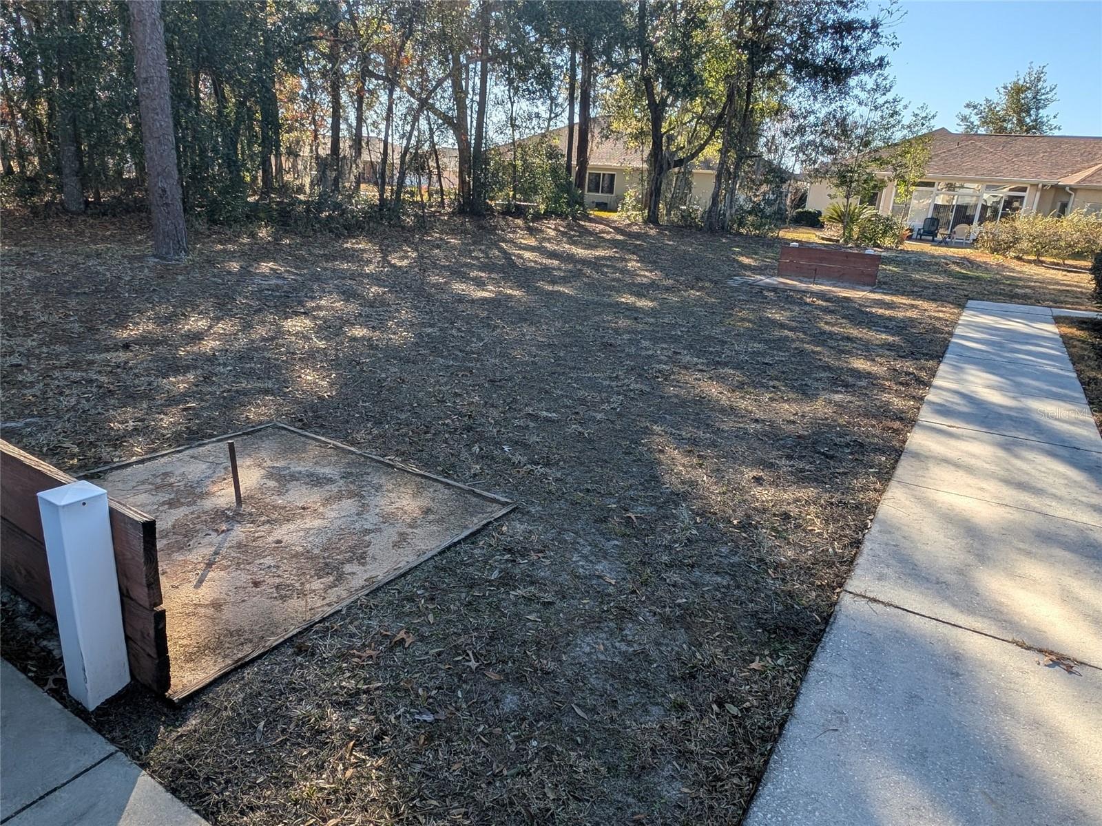 HARDWOOD TRLS - Residential