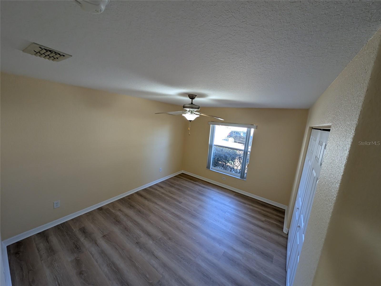 HARDWOOD TRLS - Residential