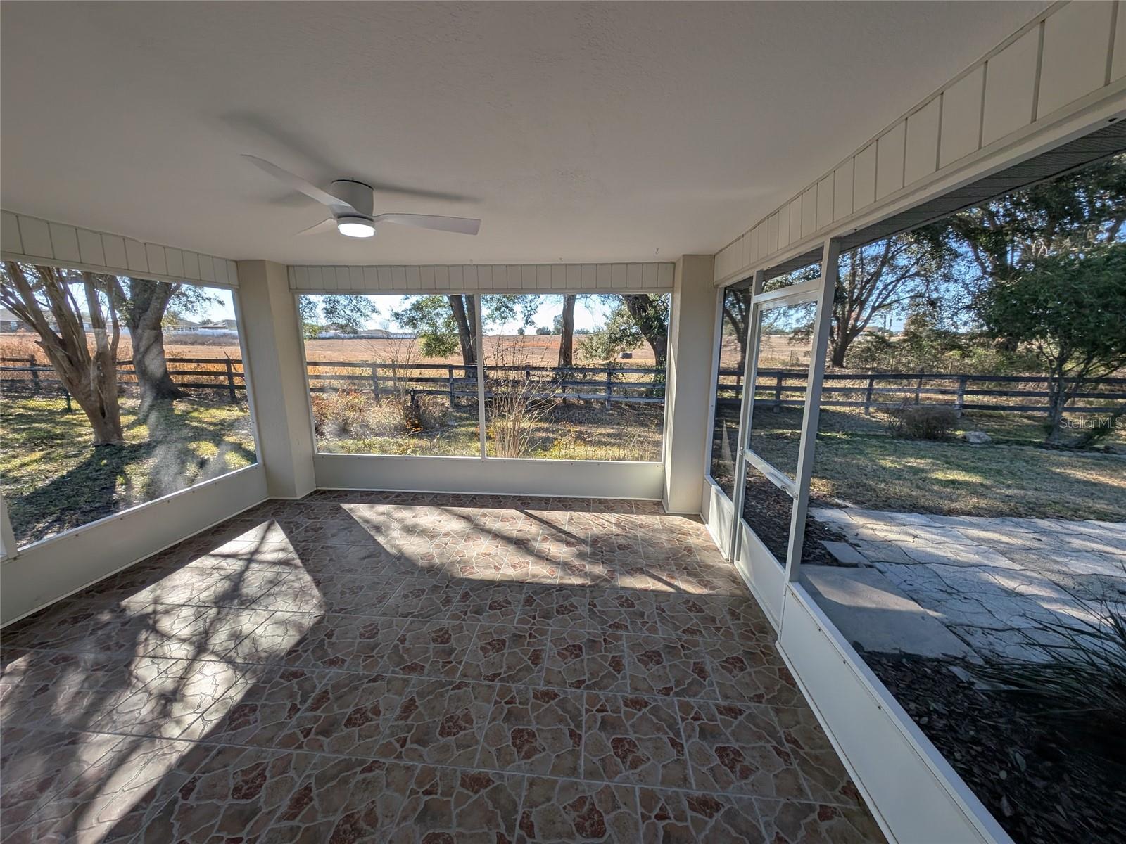 HARDWOOD TRLS - Residential