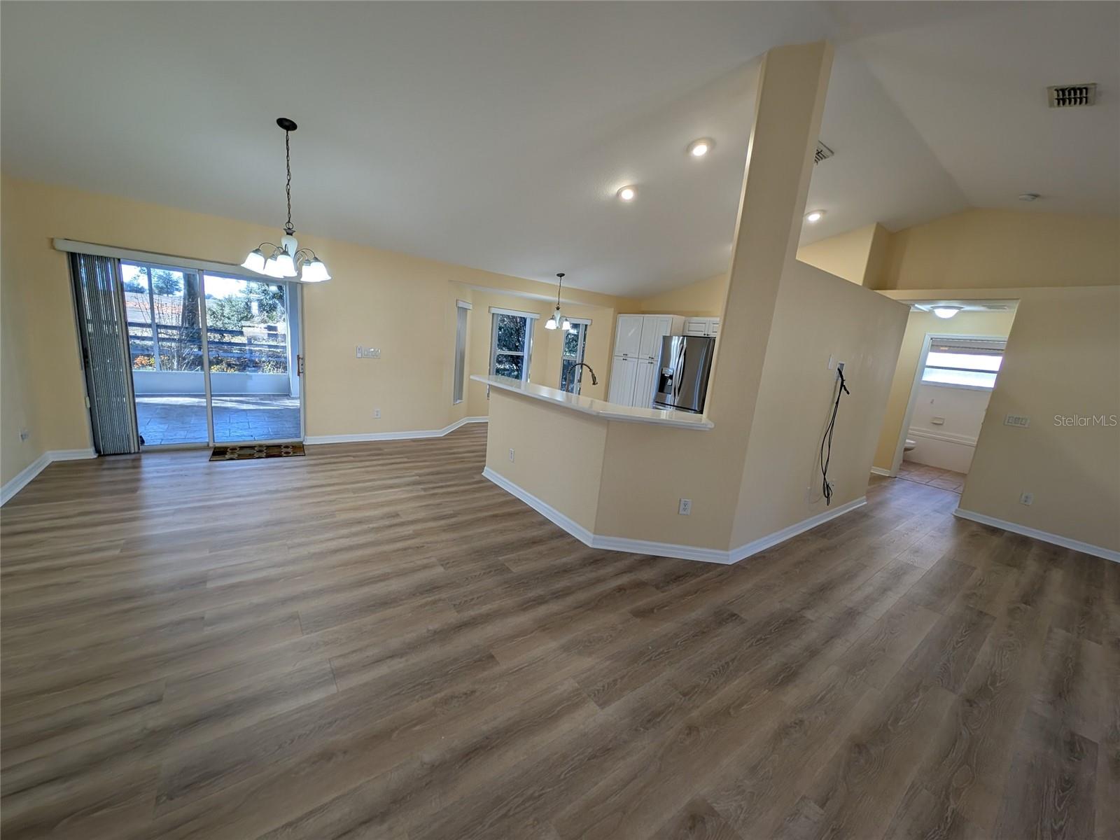 HARDWOOD TRLS - Residential
