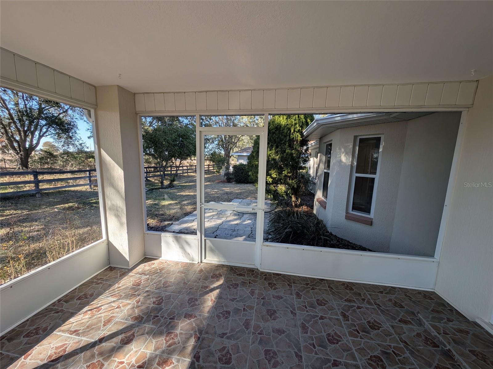 HARDWOOD TRLS - Residential