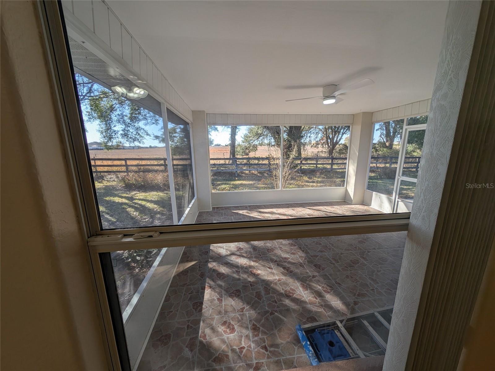 HARDWOOD TRLS - Residential