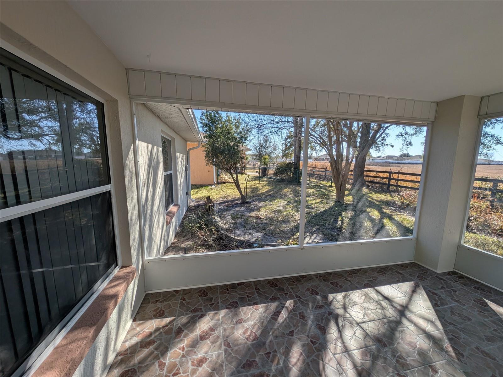 HARDWOOD TRLS - Residential