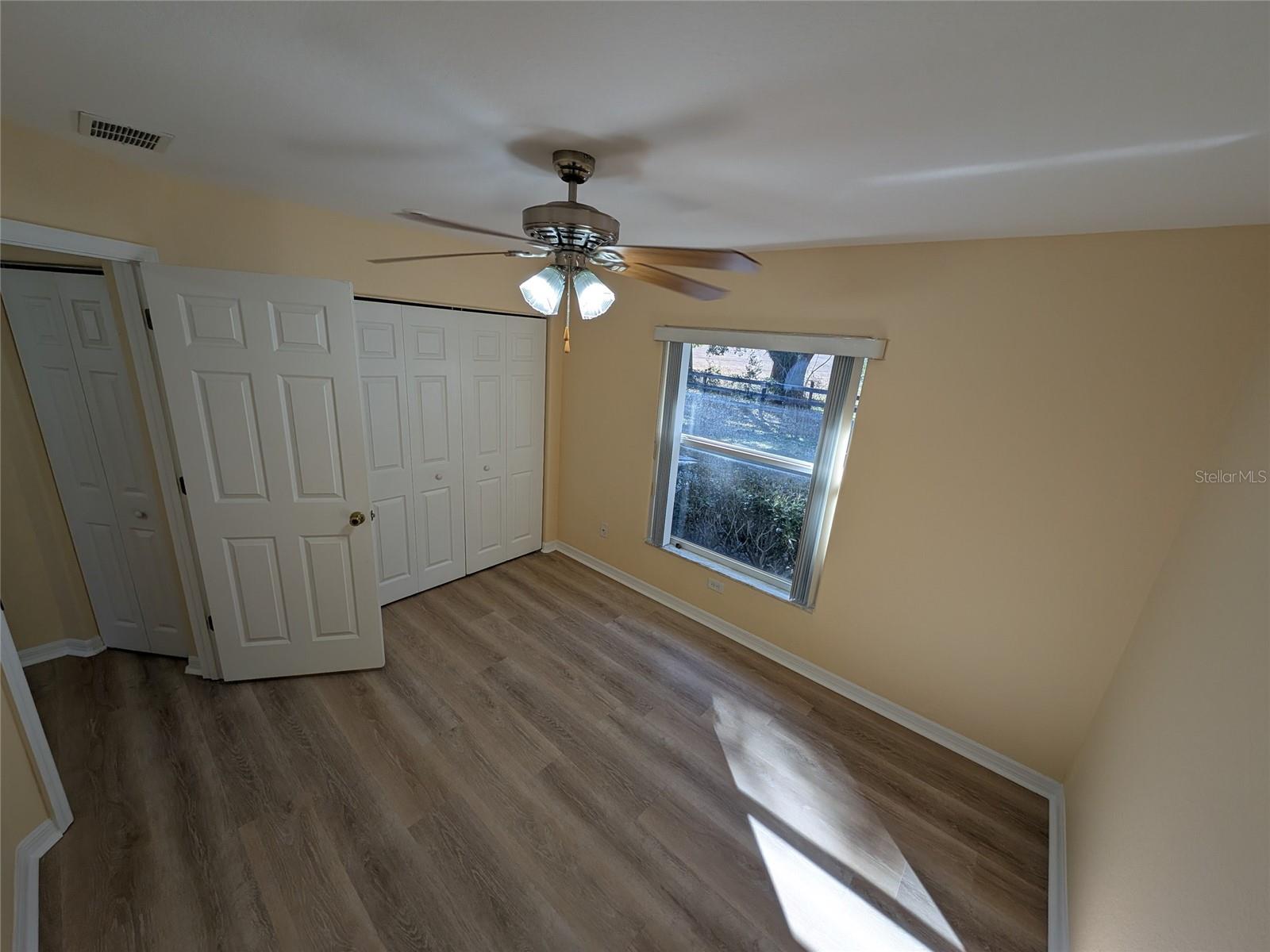 HARDWOOD TRLS - Residential
