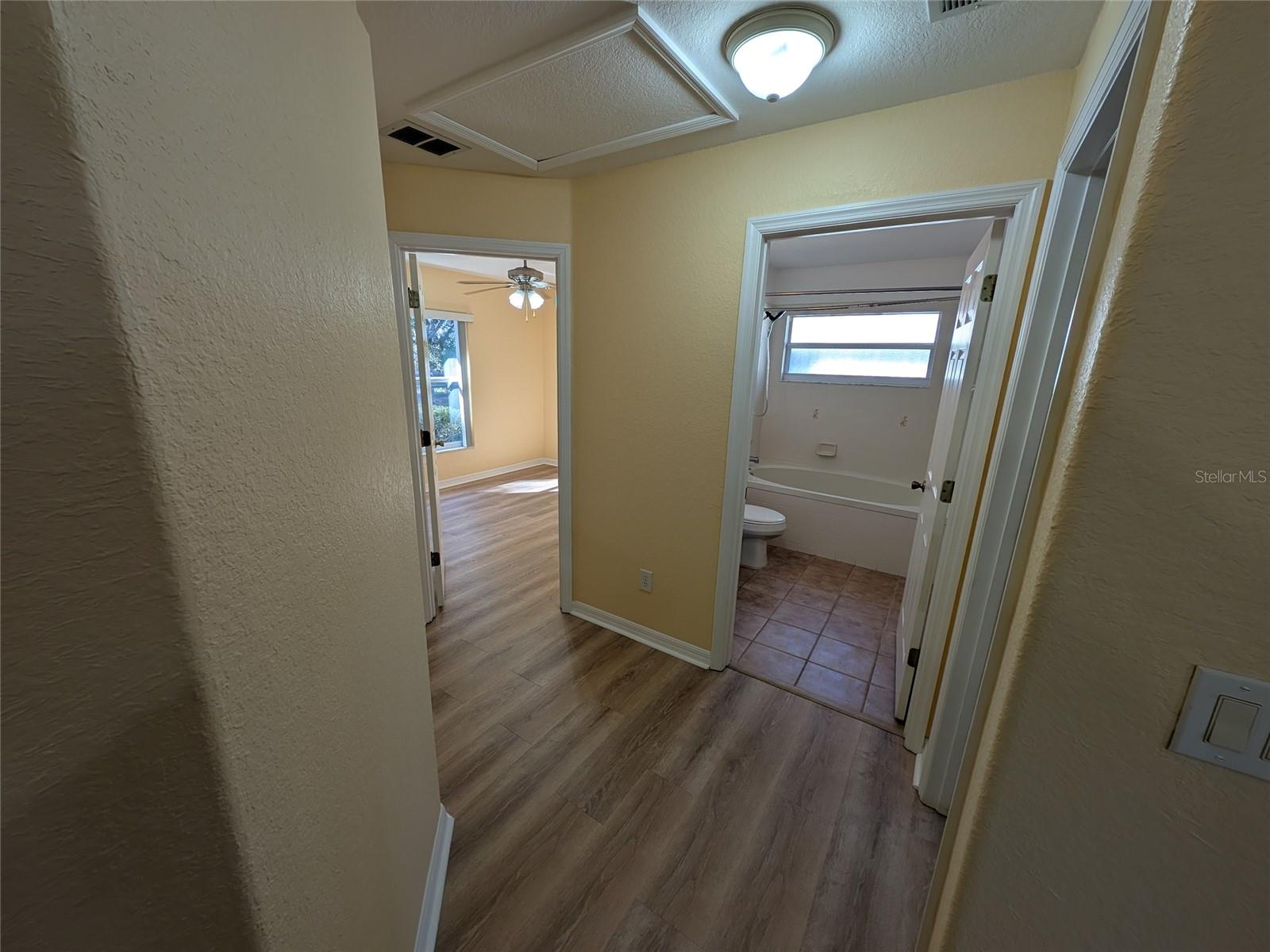 HARDWOOD TRLS - Residential
