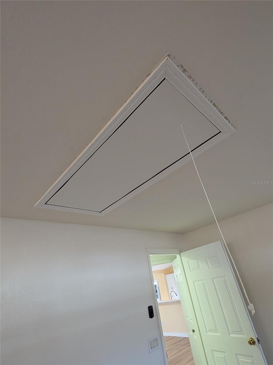 HARDWOOD TRLS - Residential