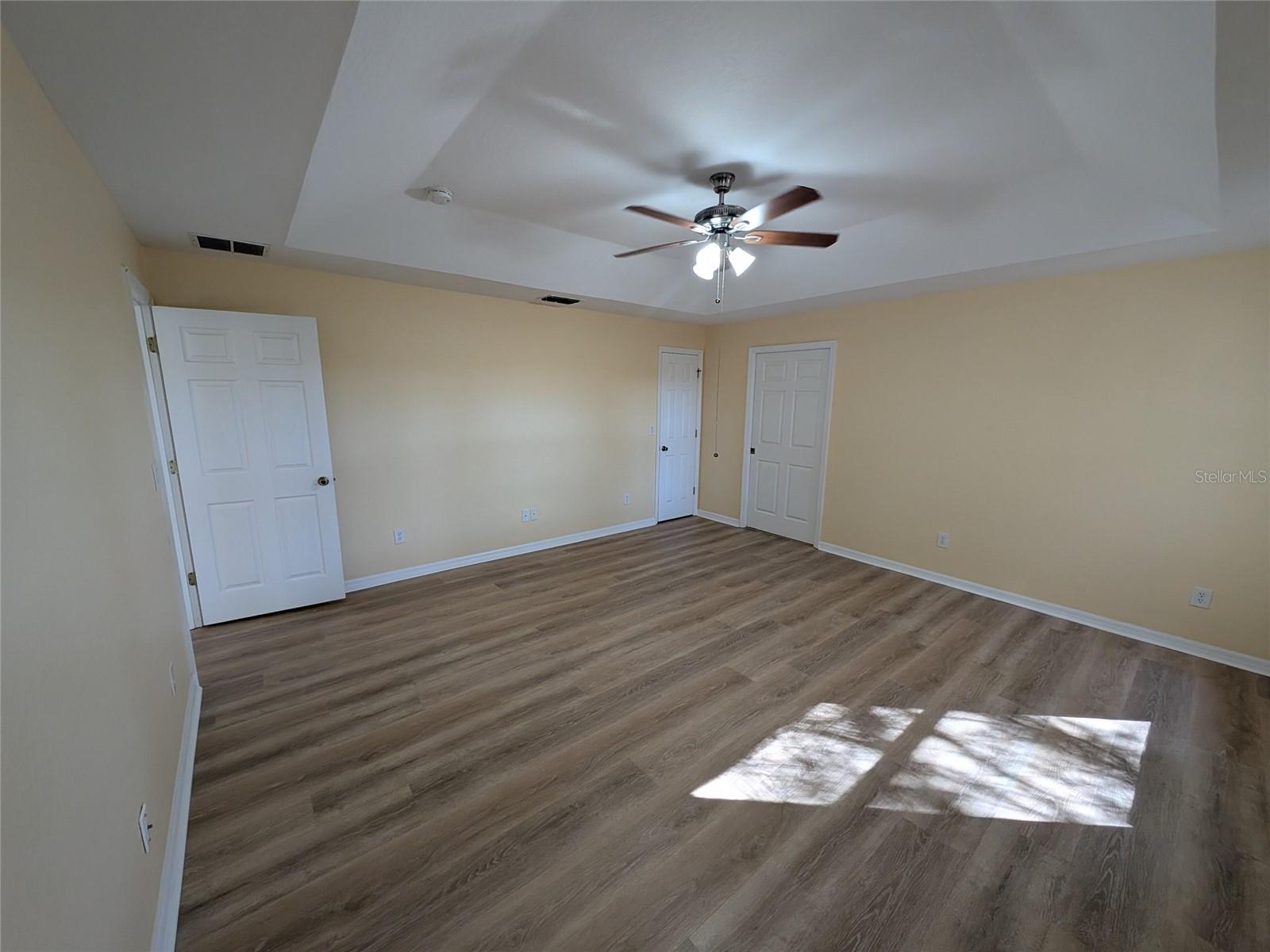 HARDWOOD TRLS - Residential