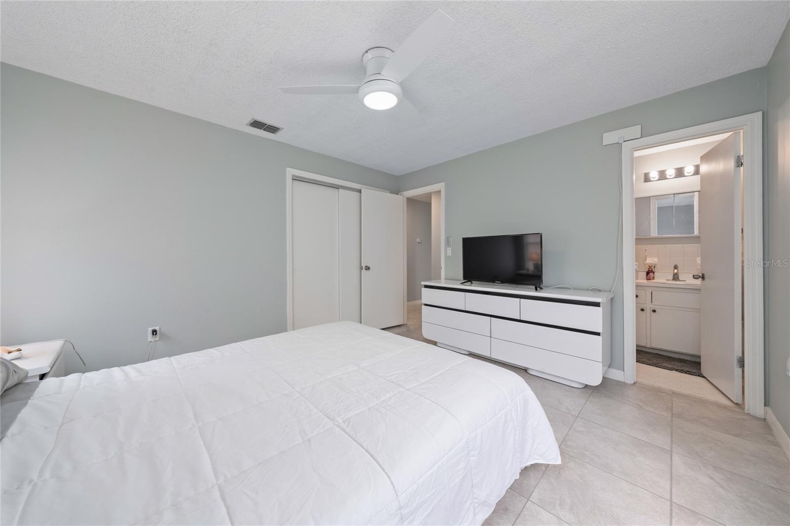 SUN N LAKE - Residential