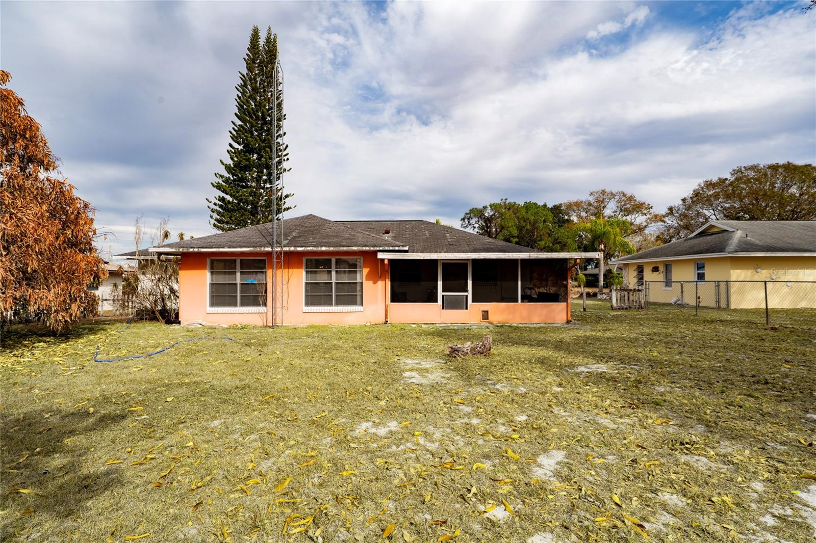 SUN N LAKE - Residential