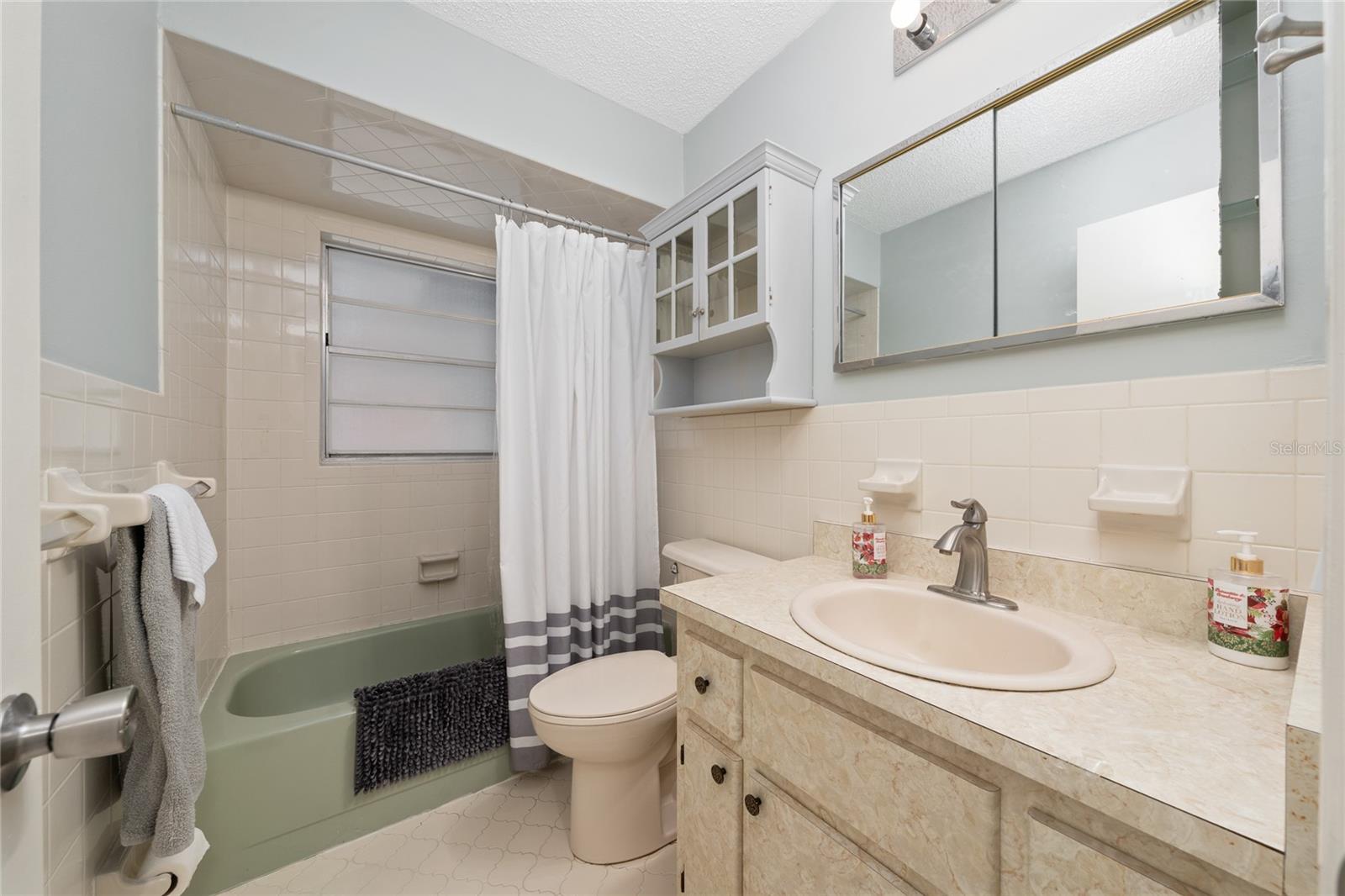 SUN N LAKE - Residential