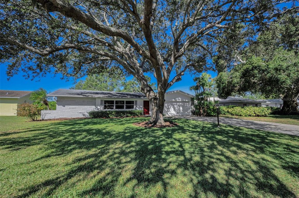 Photo of 2150 Sarazen Drive, Dunedin, FL 34698 (MLS # TB8439959)