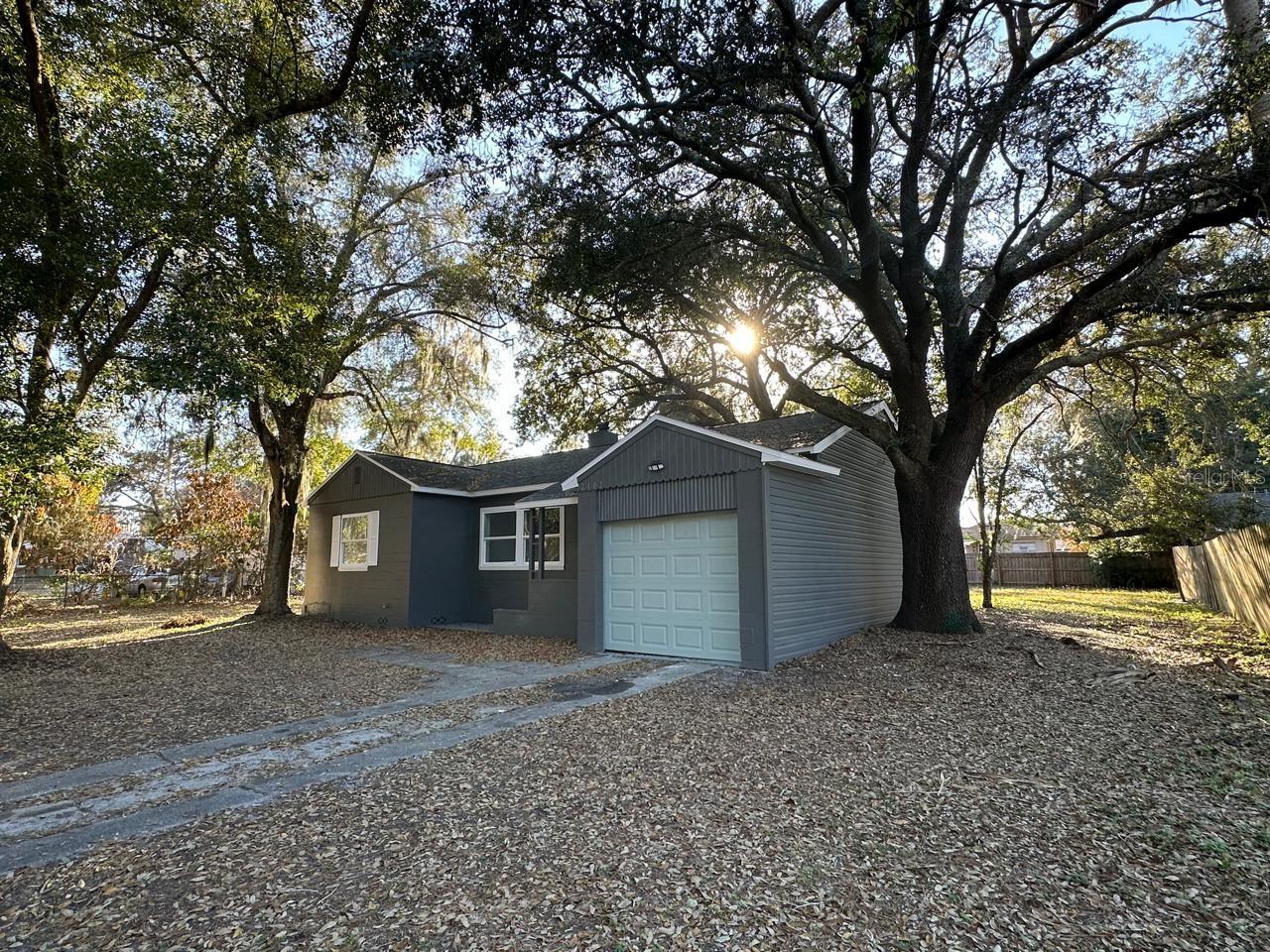 WYNNEWOOD - Residential