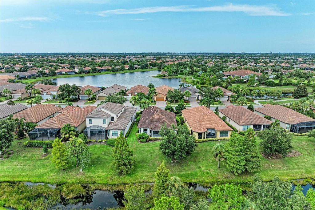 Photo of 12826 Del Corso Loop, Lakewood Ranch, FL 34211 (MLS # A4660446)