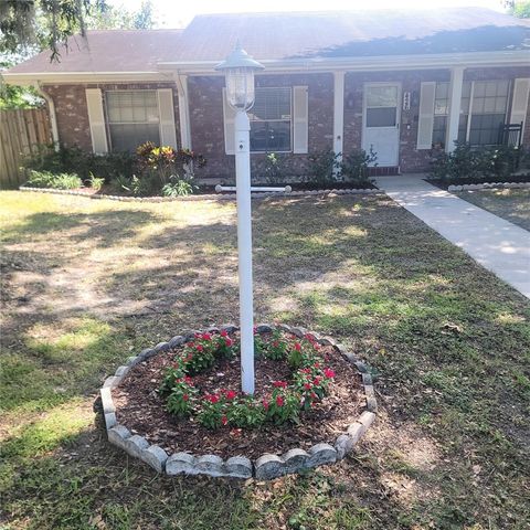 A home in WINTER HAVEN