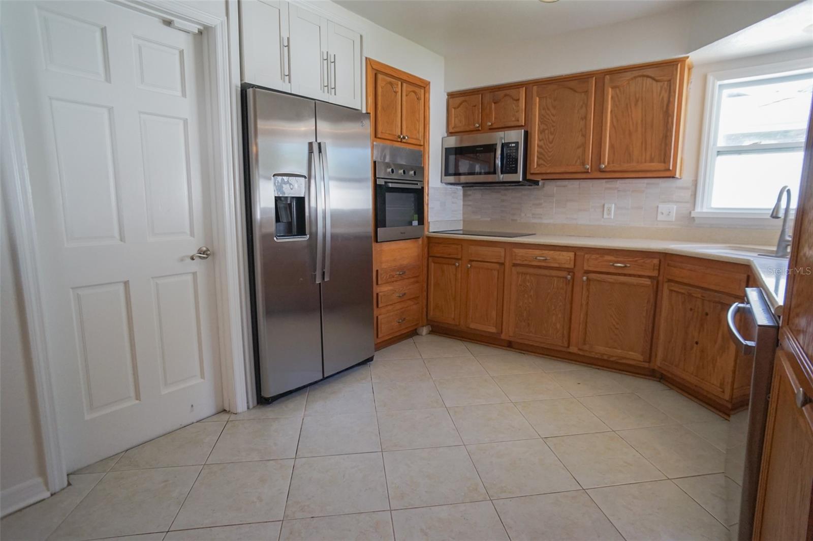 WOODRIDGE - Residential Lease
