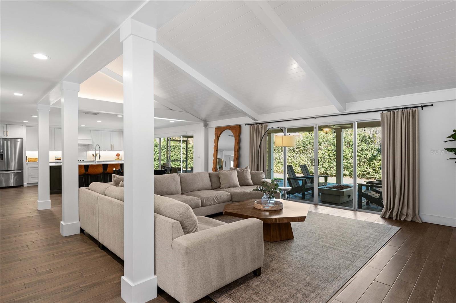 128 VARIETY TREE CIRCLE