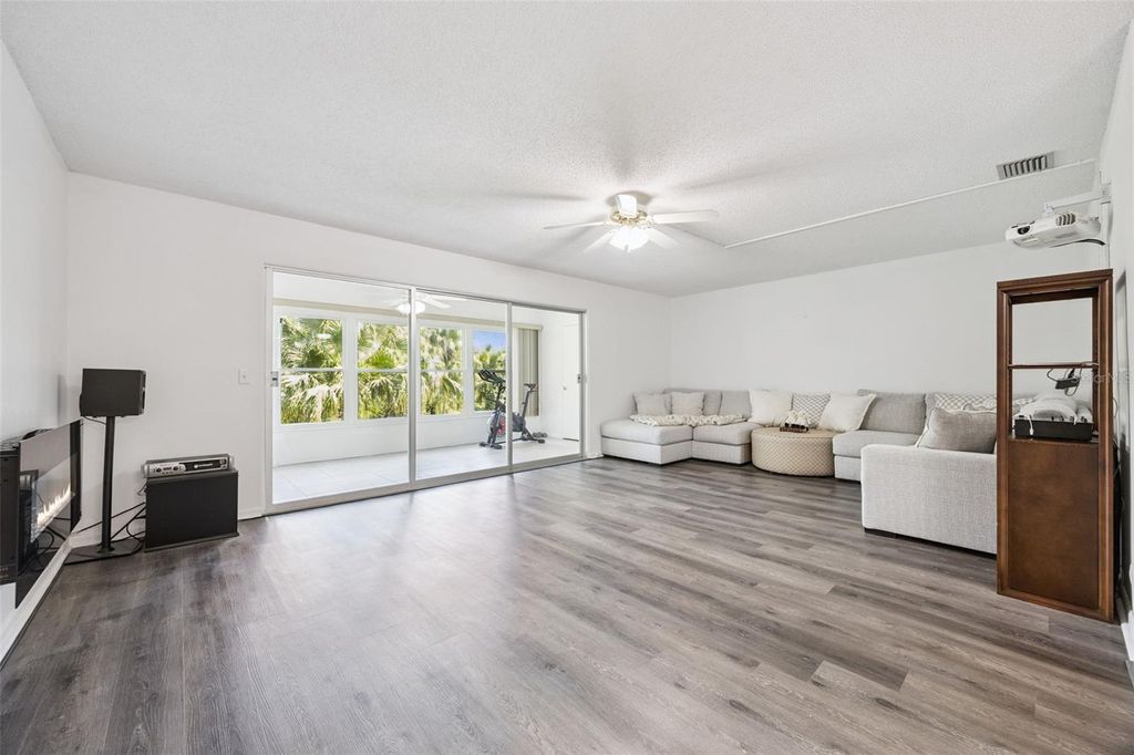 Photo of 200 El Camino Drive #303, Winter Haven, FL 33884 (MLS # S5136391)