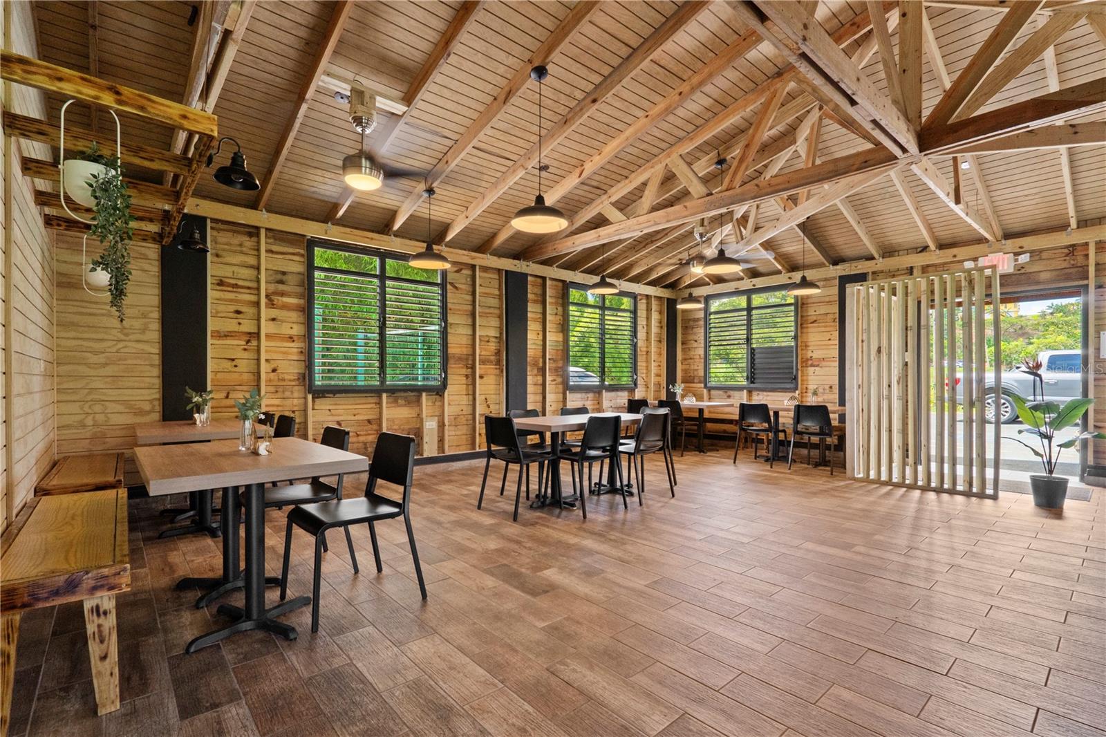 BO. HOYOS PLANES - Residential